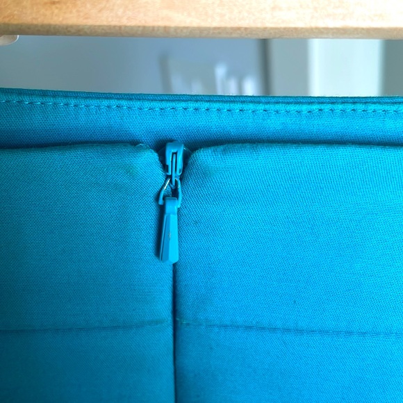 Turquoise pencil skirt - Picture 3 of 4